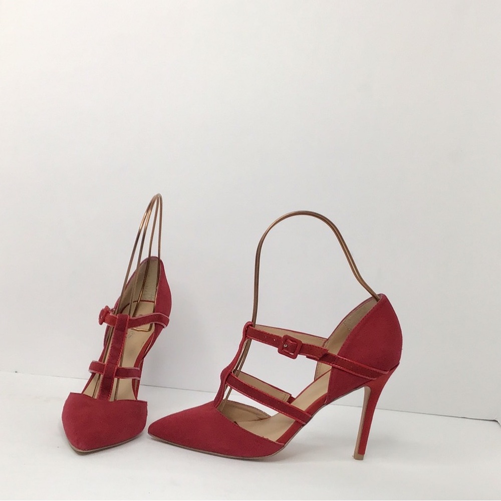 🔥🔥 50% OFF LIST PRICE 🔥🔥.      CHARLES DAVID           HEELS